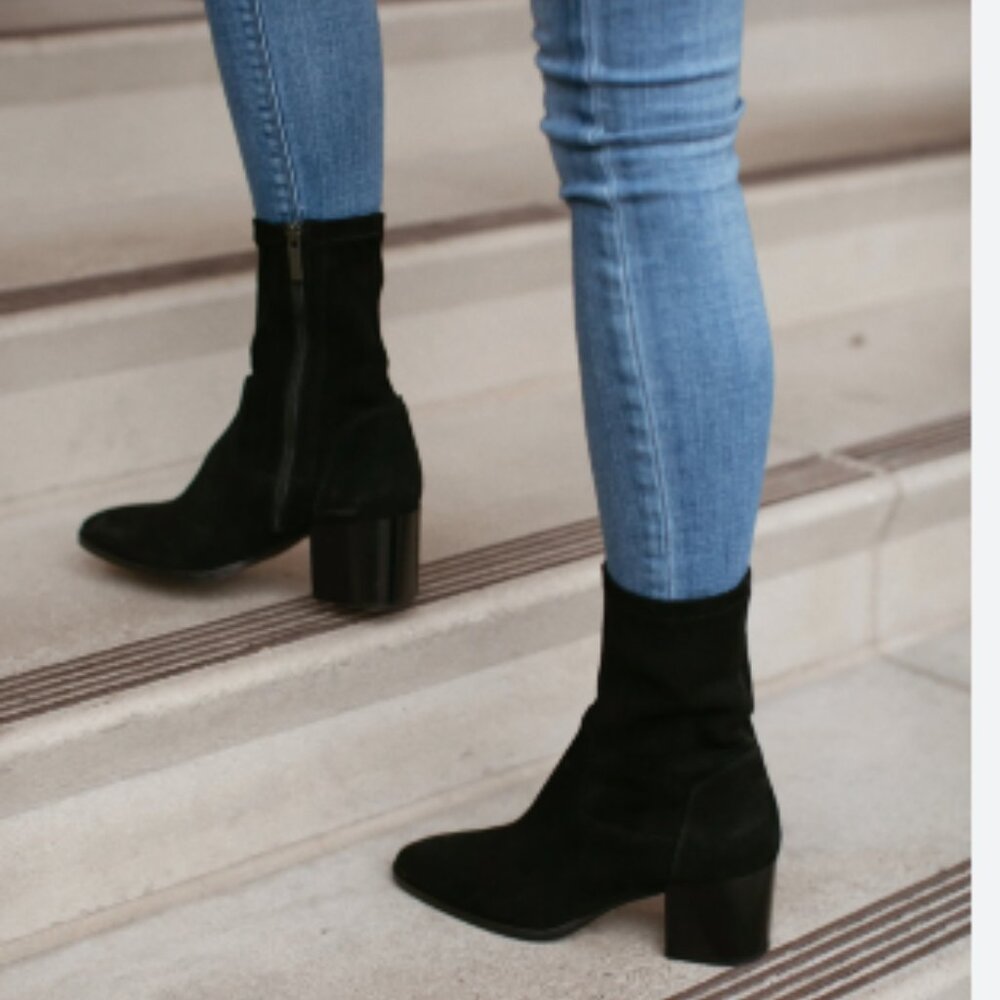 AQUATALIA Black Weatherproof Suede Block Heel Ankle Booties Womens Size 7.5M